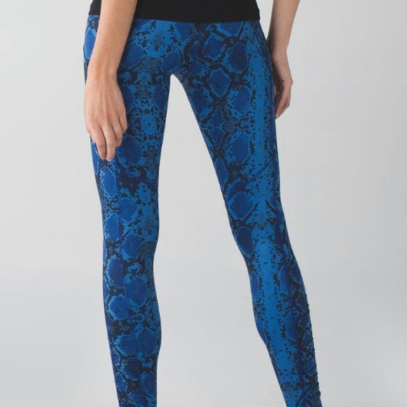 396. Lululemon Speed Tight IV - Picture 7 of 7